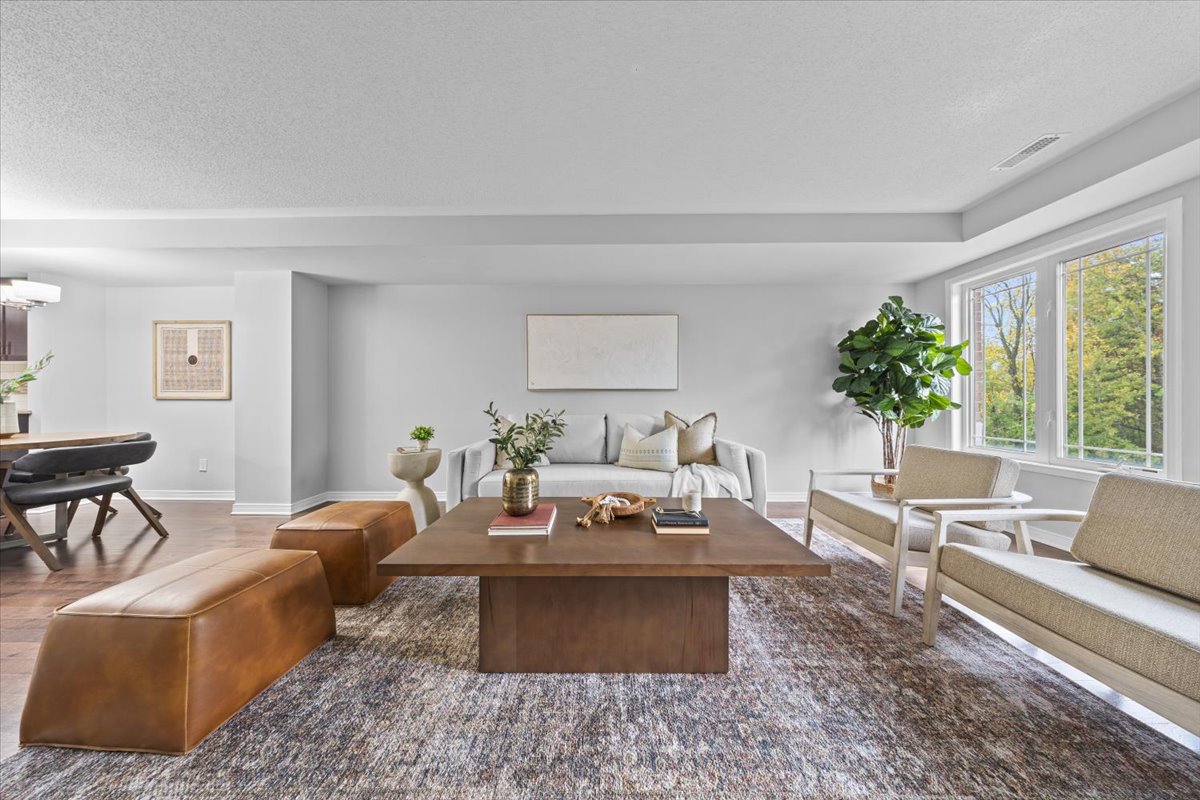 679 Via Amalfi Street Living Room 1
